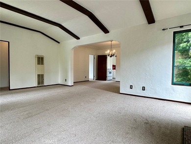 Welcome to La Casa Mariana, an exceptional Spanish-style triplex - photo 50