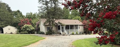 LAKE HOUSE- LIKE NEW -WITH DEEP WATER SHARED DOCK--MOVE-IN - photo 1