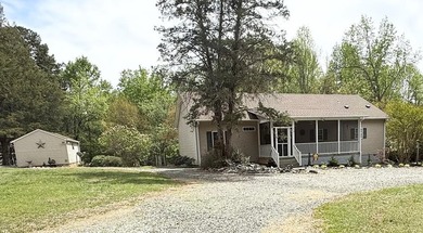 LAKE HOUSE- LIKE NEW -WITH DEEP WATER SHARED DOCK--MOVE-IN - photo 8