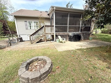 LAKE HOUSE- LIKE NEW -WITH DEEP WATER SHARED DOCK--MOVE-IN - photo 9