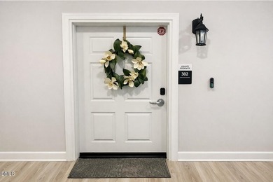 Experience the epitome of Luxury Condo Living in our exquisite - photo 4