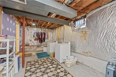 Meticulously maintained and move-in ready, this stunning - photo 35