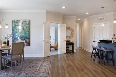 Experience the epitome of Luxury Condo Living in our exquisite - photo 9