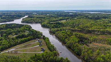 #73090-Located in the Sandie Point subdivision just minutes from - photo 9