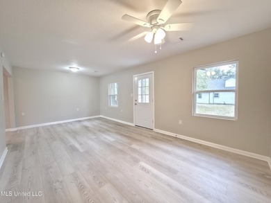 Rare Dual-Residence Gem: Two Fully Remodeled Homes on One Lot! - photo 12