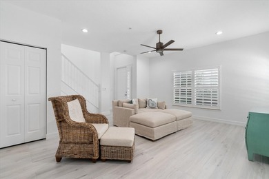 Desirable DOWNTOWN location, 2 blocks from Pineapple Grove & 3 - photo 19