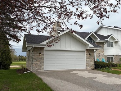 Enjoy Door County living in this wonderful 2-story unit - photo 27