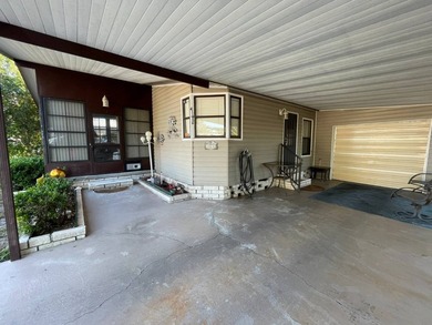 1992 Merick HS Mobile Home - 2 Bed, 2 Bath - $39,900 - Lot Rent - photo 3