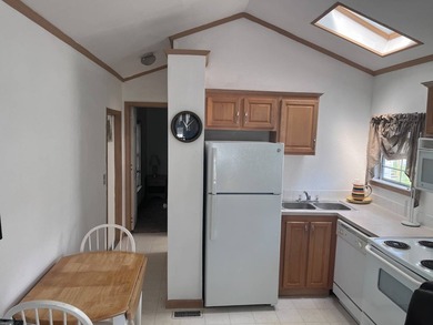 Affordable Florida Living in Encore Topics - Fully Furnished - photo 3