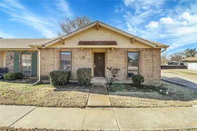 Mountain Creek Lake Townhome/Townhouse For Sale in Grand Prairie Texas