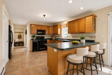 Tucked into one of Portland's most convenient locations, just - photo 3