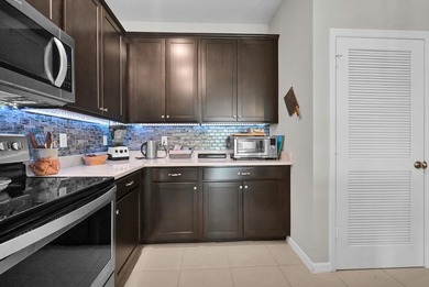 A beautifully updated townhome that blends comfort, style, and - photo 14