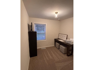 Freshly updated and full of charm, this spacious 4-bedroom - photo 14