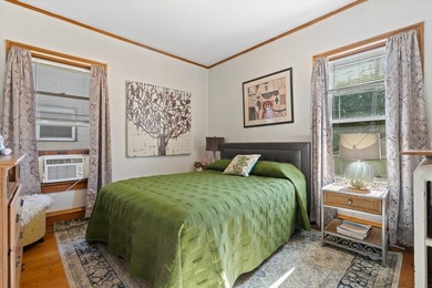 Large Shorewood duplex in a prime location near restaurants - photo 16