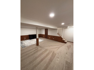 Freshly updated and full of charm, this spacious 4-bedroom - photo 16