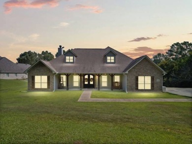 Toledo Bend Reservoir Home For Sale in Many Louisiana