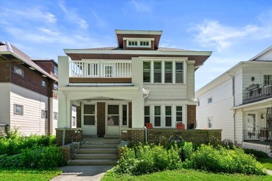 Large Shorewood duplex in a prime location near restaurants - photo 25