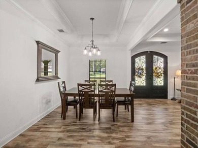 Lake Living at Its Finest! Discover this stunning 4-bedroom - photo 10