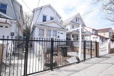 **Location! Location! Location!** This newly renovated large - photo 1
