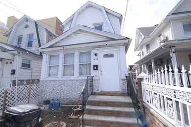 **Location! Location! Location!** This newly renovated large - photo 2