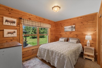 Exceptional furnished log home - photo 9