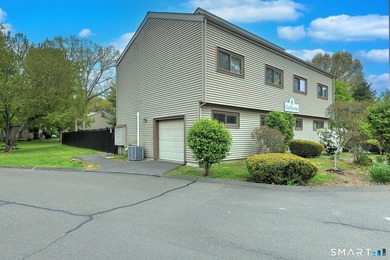 Welcome to this well maintained 2bedroom condo offering - photo 6
