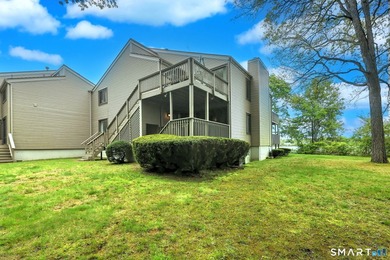 Welcome to this well maintained 2bedroom condo offering - photo 8