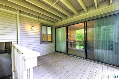 Welcome to this well maintained 2bedroom condo offering - photo 9