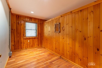Prime commercial opportunity in a highly visible and easily - photo 22