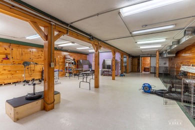 Prime commercial opportunity in a highly visible and easily - photo 29