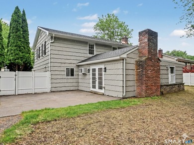 Welcome to 44 Barmore Drive West - a beautifully renovated home - photo 30