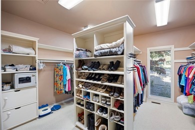 Here is your opportunity to own one of the best views in the - photo 32
