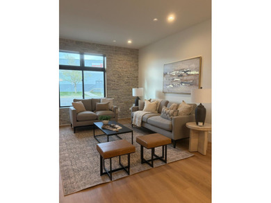 Welcome to this stunning luxury townhome that masterfully blends - photo 5