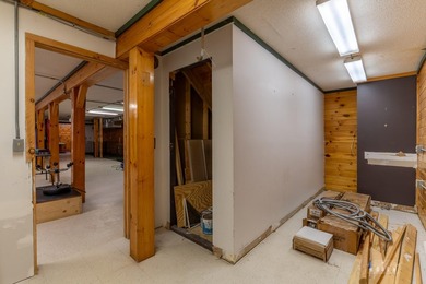 Prime commercial opportunity in a highly visible and easily - photo 39