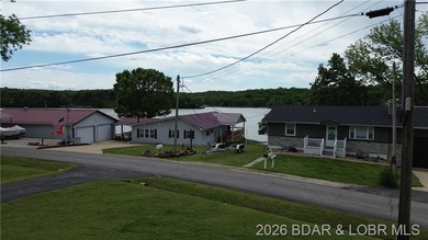 BACK ON THE Market at no fault of the seller. Charming 3-bedroom - photo 46