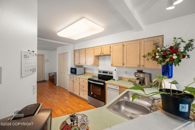 This Gorgeous 3 Bed plus office, 2.5 Bath, 2 car garage w/new - photo 13