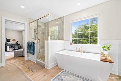 Welcome to your dream home! This beautifully updated 5-bedroom - photo 15