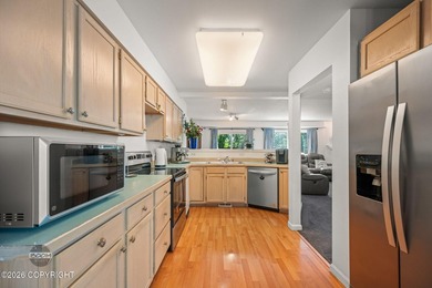 This Gorgeous 3 Bed plus office, 2.5 Bath, 2 car garage w/new - photo 16