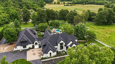 Family Compound! This one-of-a-kind property offers a rare - photo 20