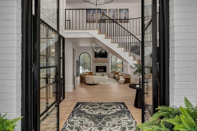 Family Compound! This one-of-a-kind property offers a rare - photo 21
