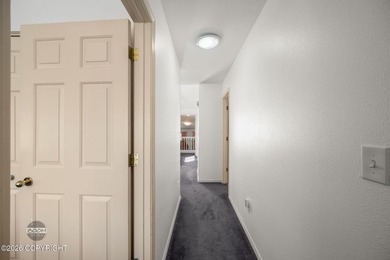 This Gorgeous 3 Bed plus office, 2.5 Bath, 2 car garage w/new - photo 22