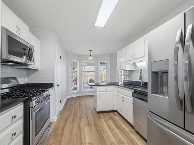 1565 Meadowbrook Ct brings together comfort, convenience, and - photo 22