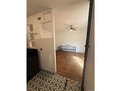 A Bright 1-bed located on the second floor , 1-bath co-op with - photo 3
