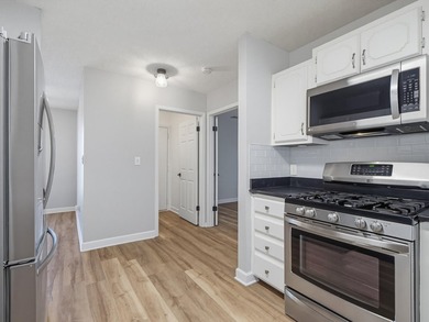 1565 Meadowbrook Ct brings together comfort, convenience, and - photo 24