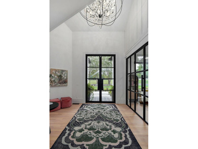 Family Compound! This one-of-a-kind property offers a rare - photo 24