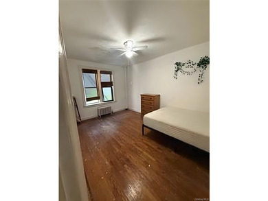 A Bright 1-bed located on the second floor , 1-bath co-op with - photo 7