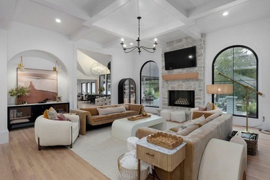 Family Compound! This one-of-a-kind property offers a rare - photo 28