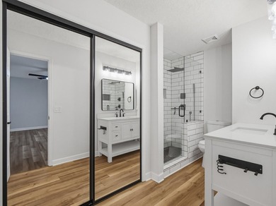 1565 Meadowbrook Ct brings together comfort, convenience, and - photo 30