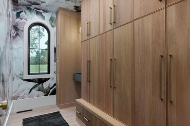 Family Compound! This one-of-a-kind property offers a rare - photo 50