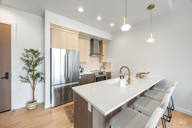 Open House Saturday, March 14: 12-3pm! Secure your elevated